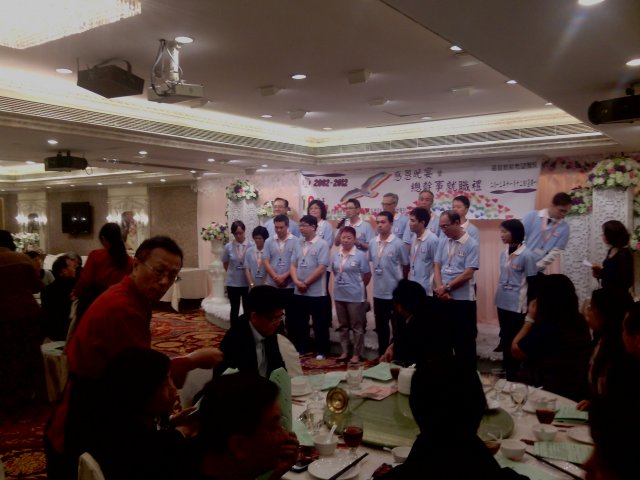 2002-12-08 12.00.00-449